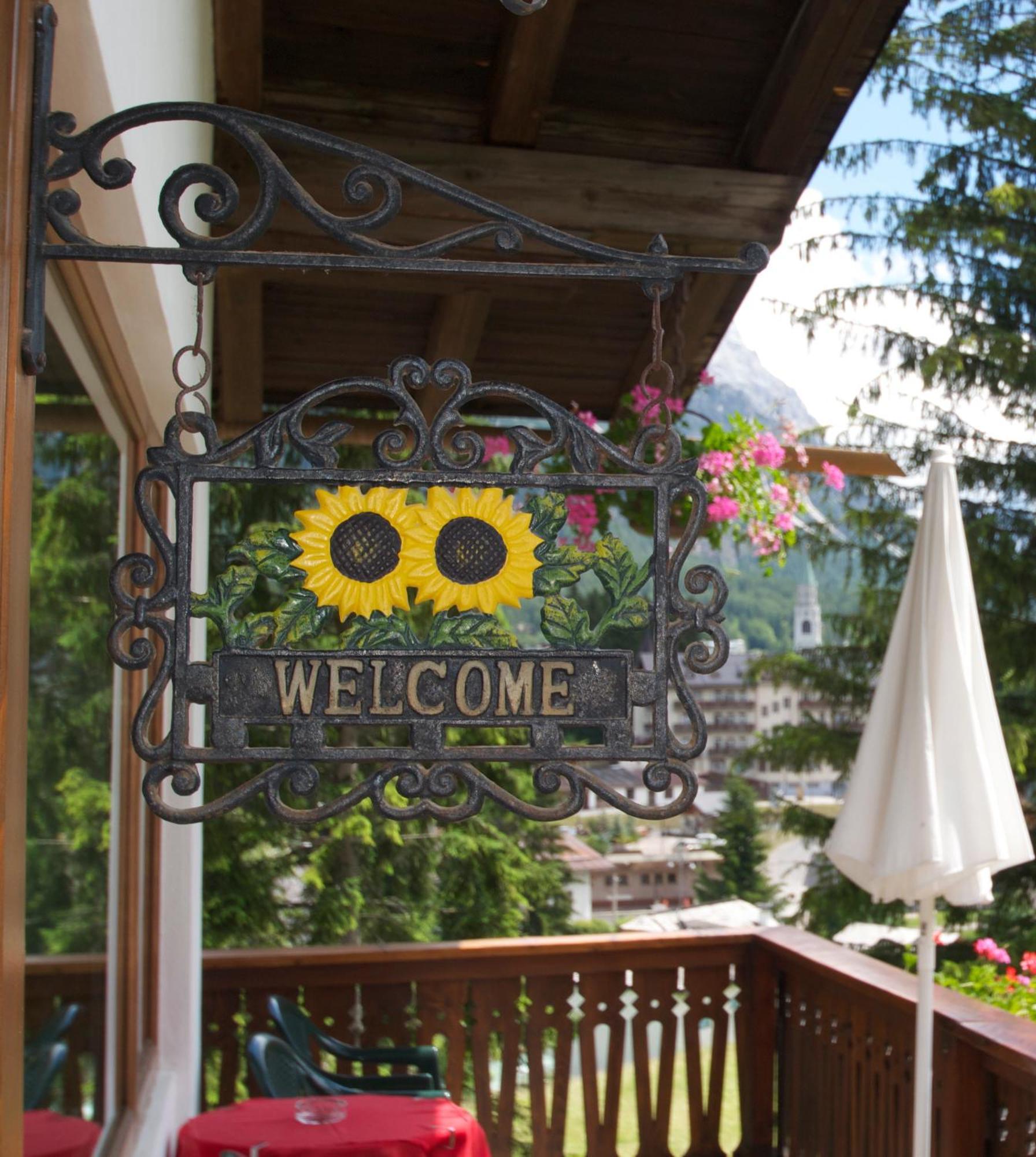 Hotel Villa Nevada Cortina d'Ampezzo Buitenkant foto
