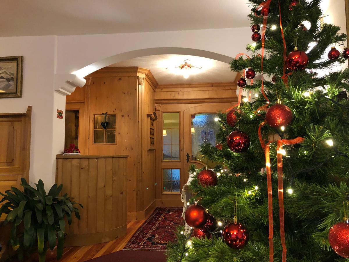Hotel Villa Nevada Cortina d'Ampezzo Buitenkant foto